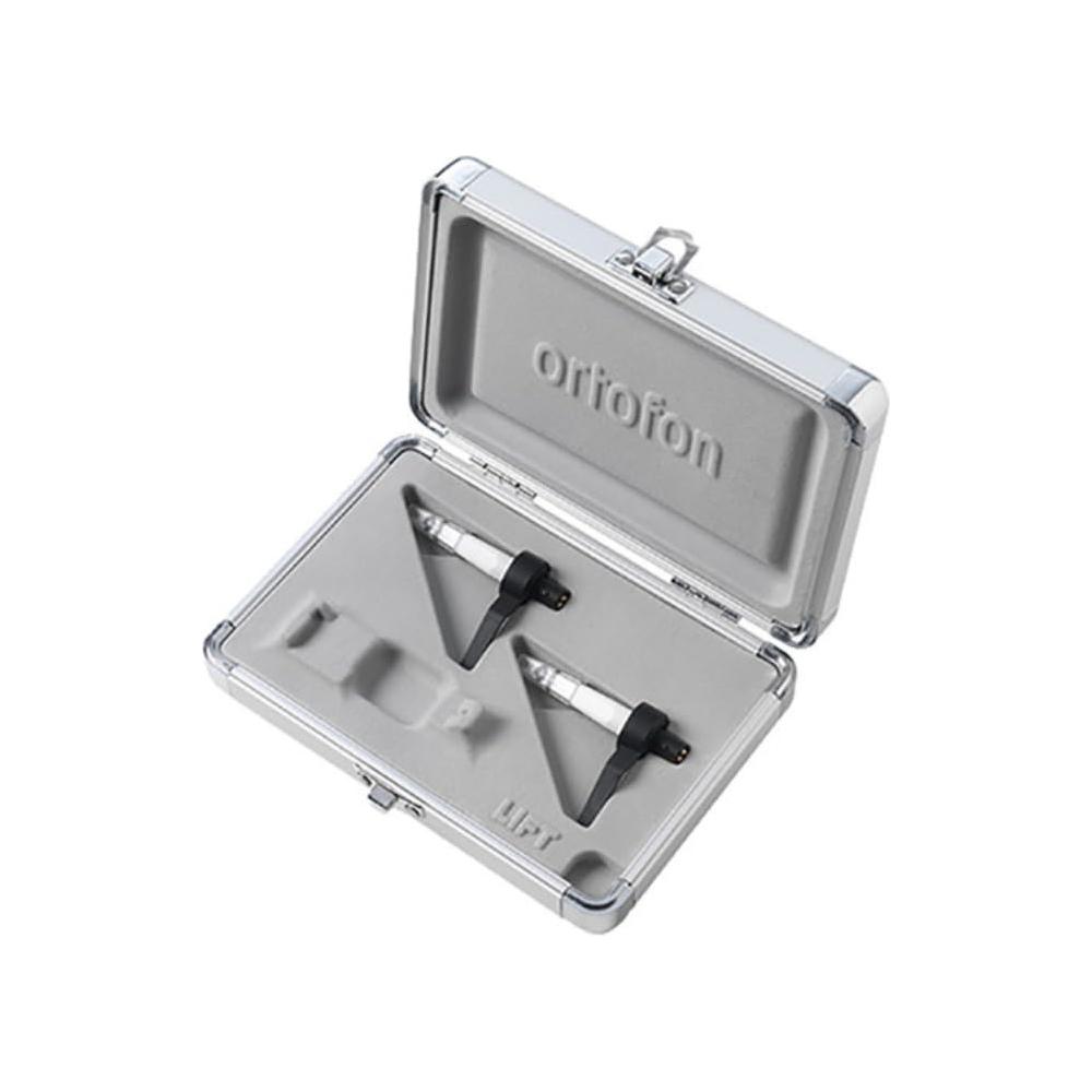 Ortofon Concorde MkII Scratch CC Twin Cartridges & Styli with Flight Case Bundle w/Liquid Audio Fiber Carbon Brush and Liquid Audio Polishing Cloth