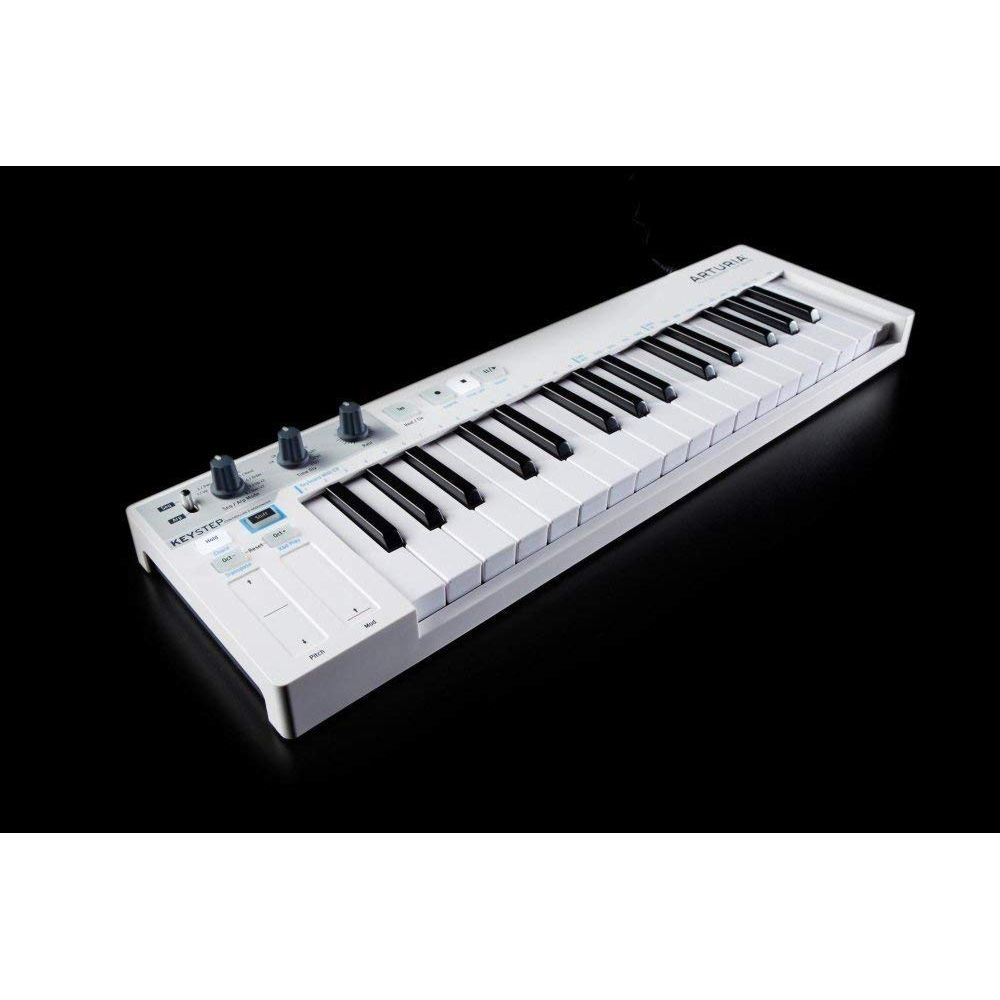 KeyStep Portable Keyboard and Step Sequencer