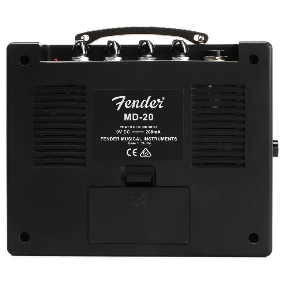 Fender MD20 Mini Deluxe Amp Bundle w/Fender Picks and Liquid Audio Polishing Cloth