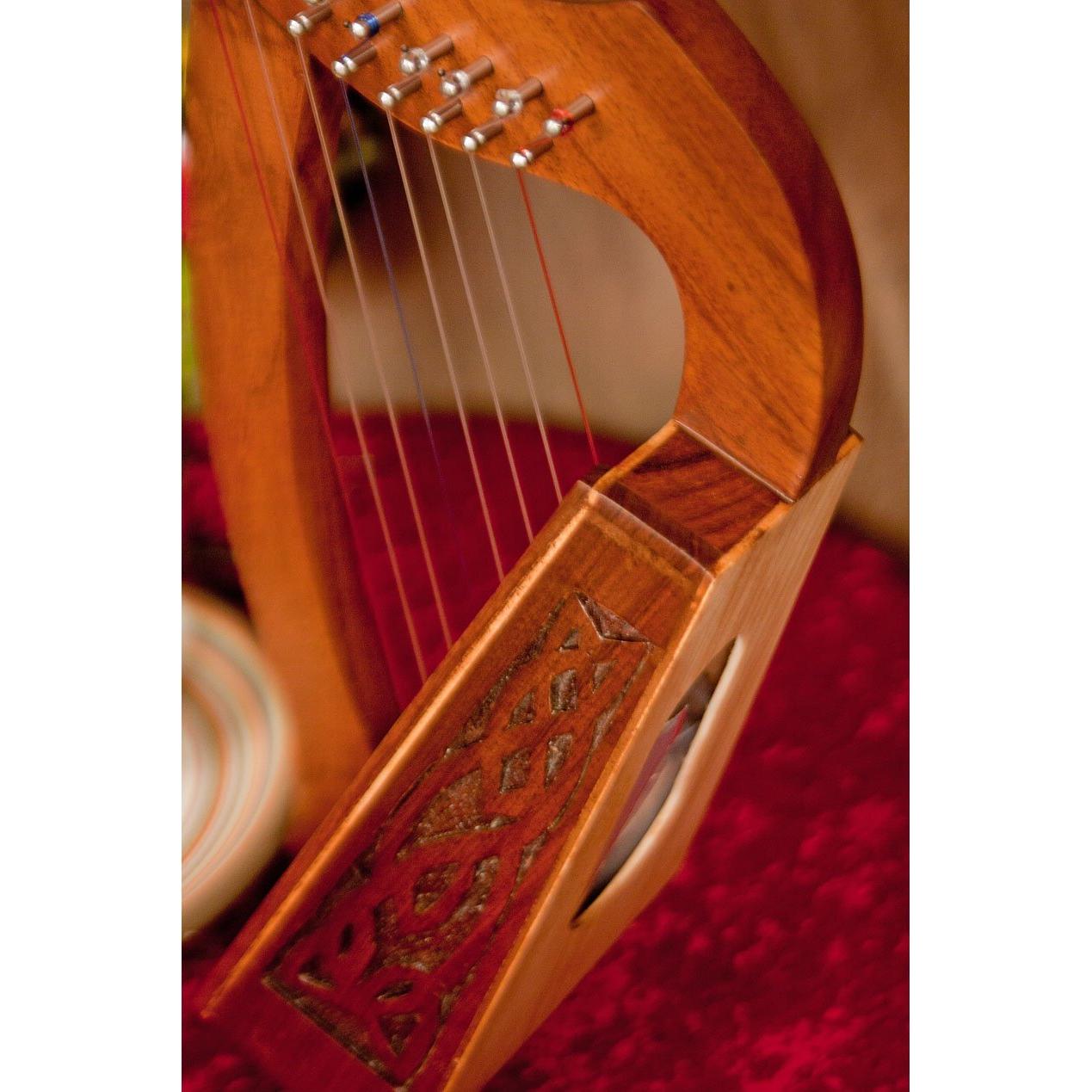 Roosebeck HLLA-K Lily Harp 8 Strings Knotwork Mini Harp 13.25" x 8" x 5.5"